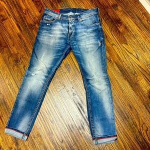 Diesel jeans- Men ( Thommer style); slim skinny.